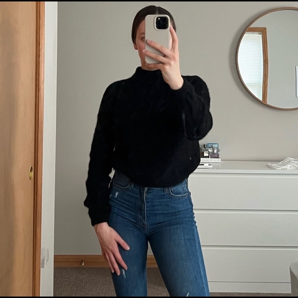 Black cropped sweater